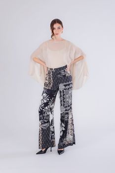 pantalones palazzo de satén estampado multicolor patchwork 38