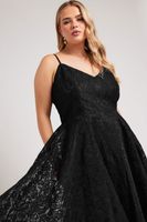 yours london vestido negro de encaje con tirantes mujer curvy y tallas grandes yours london