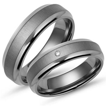 Alianzas de boda de titanio grabado brillante