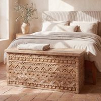 baul de almacenaje de madera de mango grabada