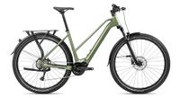 bicicleta de trekking electrica orbea kemen mid 40 shimano acera 8s 540 wh 29   verde urbano 2024