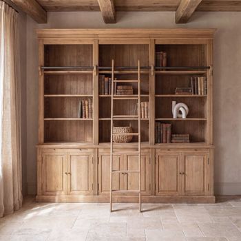 Librería de roble envejecido de 6 puertas con escalera