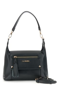 bolso saco pequeño efecto napa con solapa, bolsillo frontal con cremallera y tirador con borla black