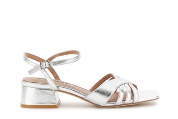 sandalia gilda con efecto piel laminada silver