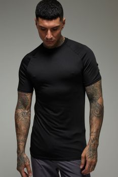 Camiseta Tall Man Active Ligera De Ranglán Ajustada Al Músculo Con Estampado Essentials, Negro