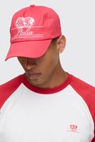 gorra con bordado italia rojo
