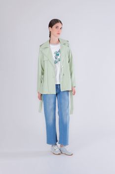 gabardina de piel sintética mint 46