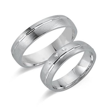 Alianzas 8 quilates oro blanco 3 diamantes