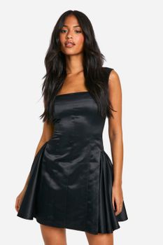 Vestido Tall Skater De Raso Estructurado Con Escote Cuadrado, Negro