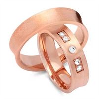 alianzas 8 quilates oro rosa 5 diamantes