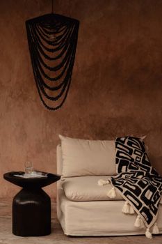 Lámpara colgante de madera y hierro en negro 47x47x80 cm