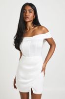 vestido mini de raso fruncido con escote bardot y detalle drapeado blanco