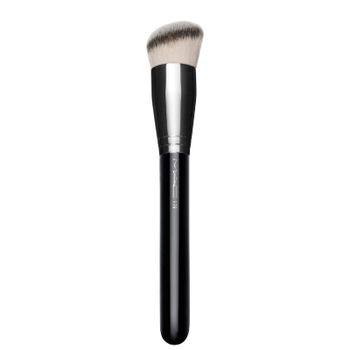 Brocha MAC 170 Synthetic Rounded Slant Brush