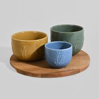 set de 3 cuencos para aperitivos con bandeja de madera de acacia