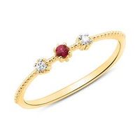 anillo de oro de 14 quilates con diamantes y rubi