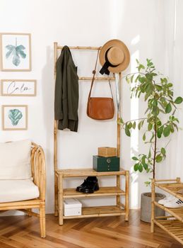 Vestidor en madera de bambú
