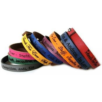 Moderna pulsera de cuero auténtica con grabado láser