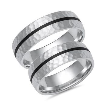Alianzas de oro blanco o platino con carbono