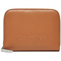 calvin klein jeans cartera embossed para mujer