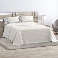 colcha de cama yaiza acolchada y aterciopelada tacto suave disponible en blanco crema beige claro y gris para cama de 90 105 135140 150160 y 180 marca roomers bed linen de hms