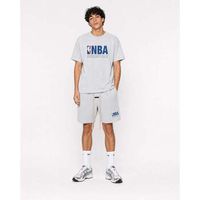 fear of god tops y camisetas essentials fw24 nba t-shirt light heather para mujer