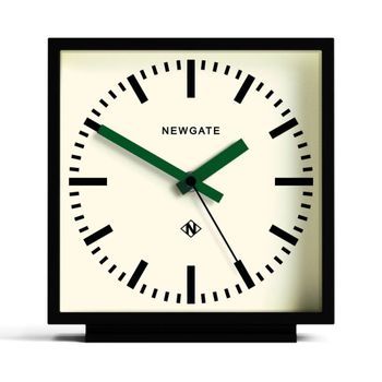 Reloj de mesa en negro con agujas verdes