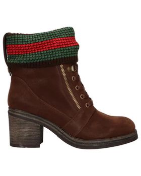 de CHIKA10 IZAL 05 MARRON