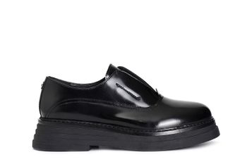 oxfords de mujer en piel desgastada. black