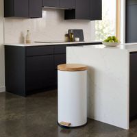 cubo de basura de cocina de pedal blanco  30l
