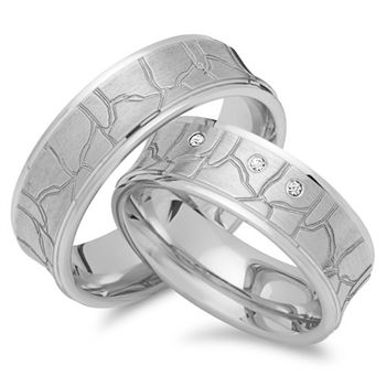 Alianzas 8 quilates oro blanco 3 diamantes