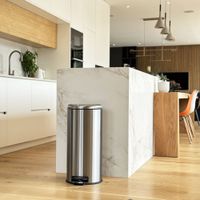 cubo de basura de cocina de pedal plata  30l