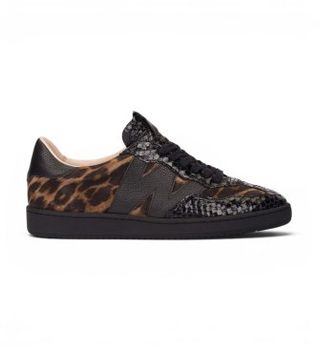 Wonders para mujer. AP-2010 Zapatillas de Piel Lai negro (36), Plano, Cordones, Casual, Animal print