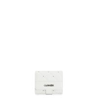 billetera con acolchado y remaches white