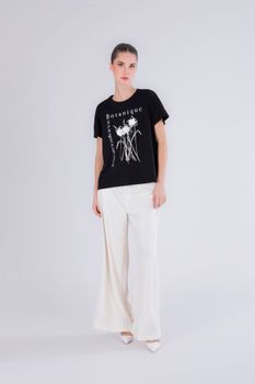 camiseta con aplicaciones de flores black