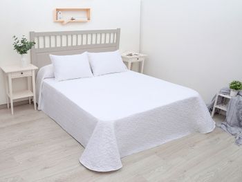 Colcha reversible unifabrics liso + cojines