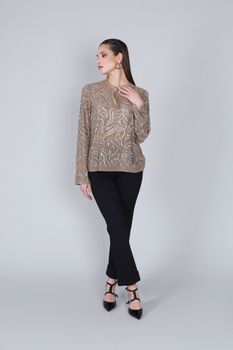 blusa con bordado de pedrería multibeige s