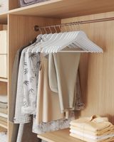 30 perchas para armario de madera de abedul de color blanco