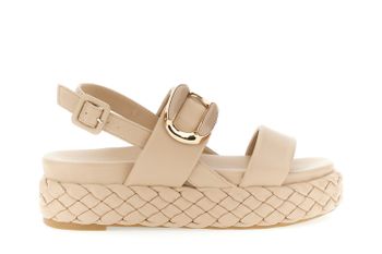 sandalias de dos tiras con fondo trenzado y complemento. taupe 39