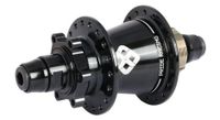 buje trasero pride racing matrix   28 agujeros   110 x 10 mm   disco de 6 agujeros   negro
