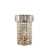lampara de mesa vladimir de hierro y laton dorado con pedreria 1 luz h27 o18 bl263-lt-or