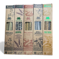pack de 5 cajitas de 5 varillas cada cajitas marca nirvana del pack  de vadeincienso  duracion promedio de cada varilla 2 horas  25 varillas en total  fabricado en brasil con ingredientes naturales