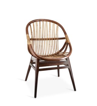 Sillón de madera de mind y ratán marrón