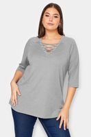 yours top gris claro con cordon en escote mujer curvy y tallas grandes yours