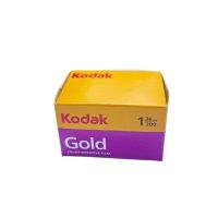pelicula fotografica kodak color negativa alta saturacion y nitidez luz diurnaflash