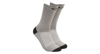 Calcetines largos oakley seeker gris