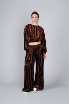 pantalones palazzo de terciopelo dark brown