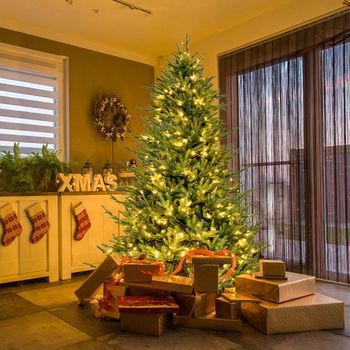 183cm Árbol De Navidad Artificial Con 280 Luces Led Blancas Cálidas 788 Puntas De Rama De Pe Y Pvc Cfw93696