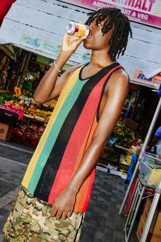 Drop Armhole Stripe Open Stitch Knitted Vest, Multi