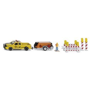 Ram 1500 Amarillo Con Remolque