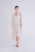 blusa de tela fruncida plaster